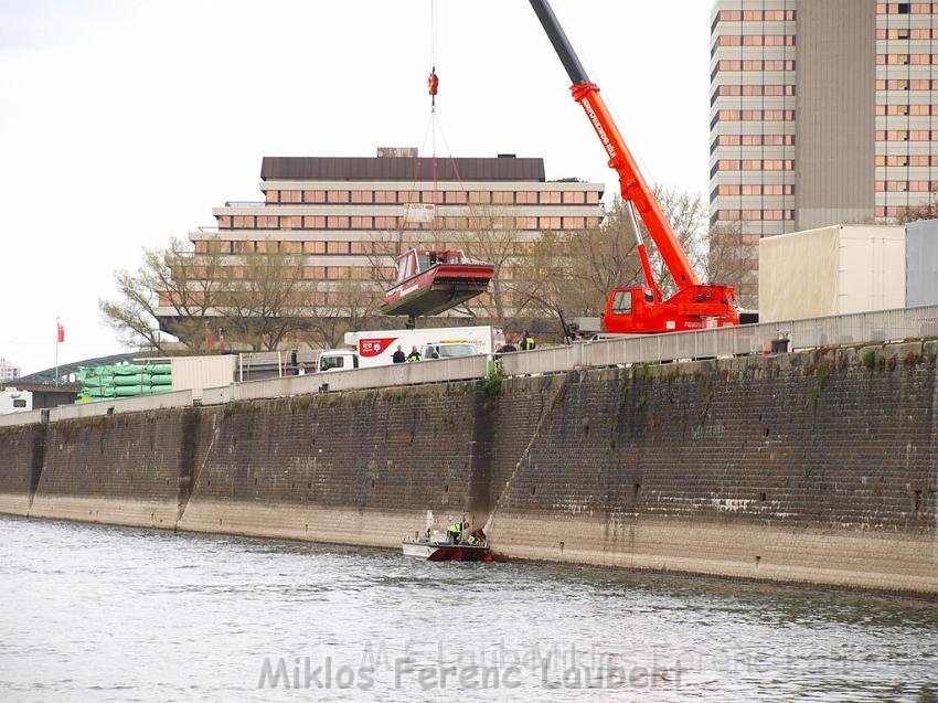 Wartungsarbeiten Rettungsboot Ursula P31.JPG